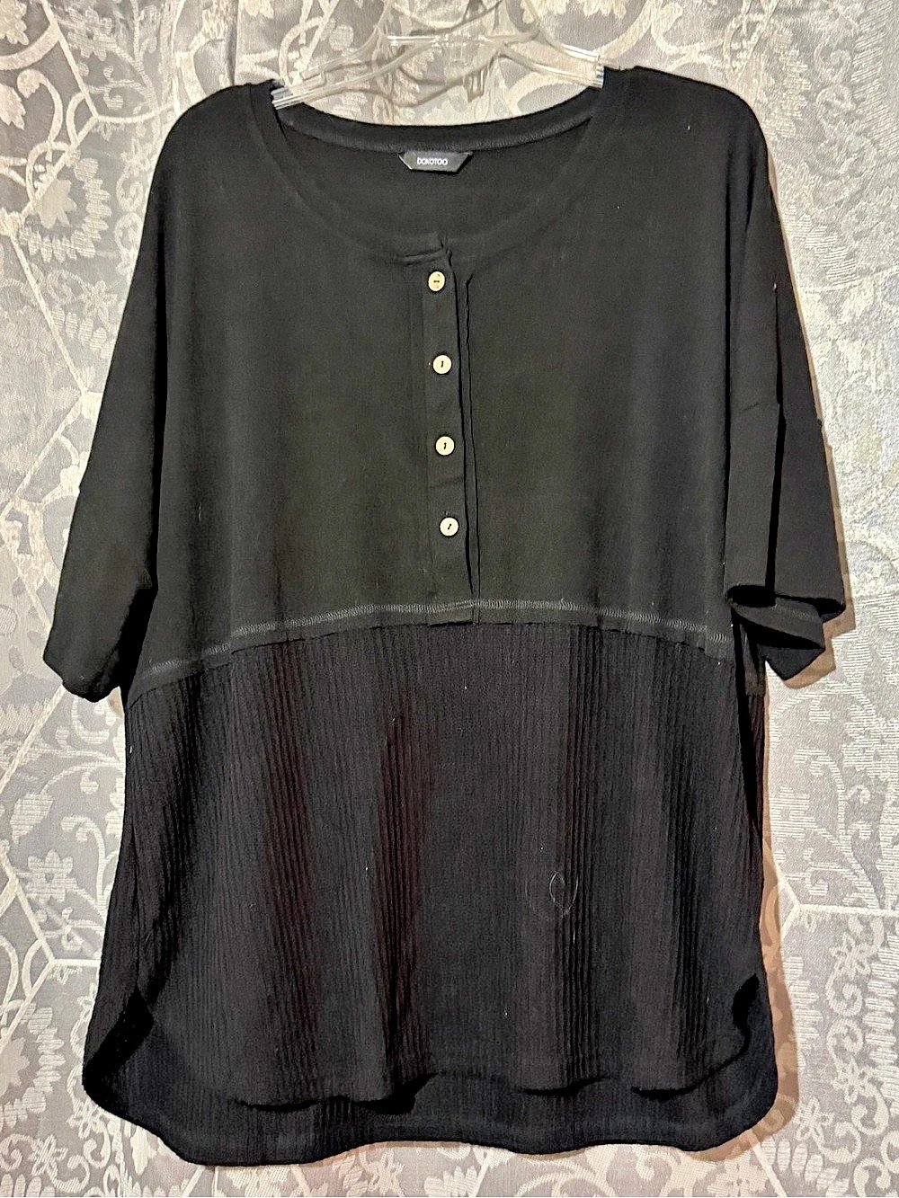 Dokotoo Black Tunic Top Size XL